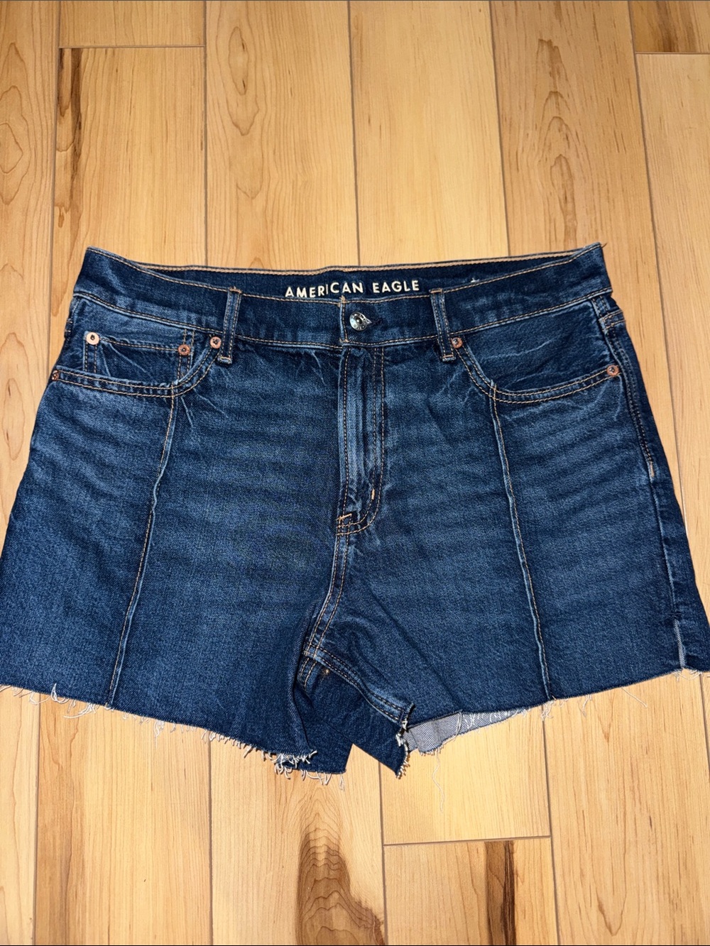 NWOT American Eagle Outfitters Women’s Indigo Denim Cutoff Shorts Size10 Relaxed